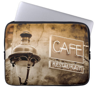 Housse Pour Ordinateur Portable Enseigne de café sépia, Paris, France
