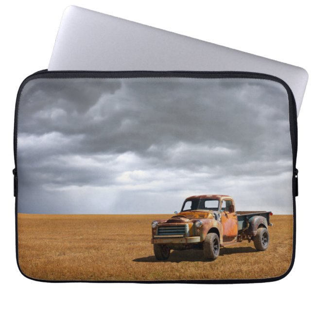 Housse Pour Ordinateur Portable Fermes | Vieux camion en campagne (Devant)