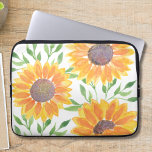 Housse Pour Ordinateur Portable Feuillage de tournesol jaune<br><div class="desc">Cette pochette d'ordinateur portable unique présente un tournesol aquarelle et un motif de feuillage dans les tons jaune et vert. Parce que nous créons notre oeuvre,  vous ne trouverez pas cette image exacte d'autres designers. Aquarelle originale © Michele Davies.</div>