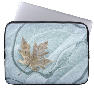 Housse Pour Ordinateur Portable Feuille d'érable gelée sur glace