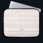 Housse Pour Ordinateur Portable Fille Rose Gold Foil Tribal Flèches Monogramme<br><div class="desc">Manche pour ordinateur portable Monogram Motif tribal Foil Rose. Facile à customiser avec du texte,  des polices et des couleurs. Créé par le designer pro Zazzle BK Thompson © exclusivement pour Cedar et String; veuillez nous contacter si vous avez besoin d'aide pour le design.</div>