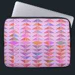 Housse Pour Ordinateur Portable Formes géométriques Abstraites mignonnes dans Lave<br><div class="desc">Une peinture géométrique amusante de formes triangulaires abstraites et colorées sur un arrière - plan de lavande mignon.</div>