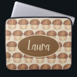 Housse Pour Ordinateur Portable Fruit Fraîche Croustillant Muffin Vente de pain Fo<br><div class="desc">Le design présente une illustration originale d'un délicieux muffin de mie fraîchement cuit et recouvert d'un trituré crumbly. Idéal pour votre gourmet, boulanger ou pâtissier préféré ! Cette illustration foodie est également disponible sur d'autres produits. Ne vois-tu pas ce que tu cherches ? Vous avez besoin d'aide pour la personnalisation...</div>