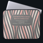Housse Pour Ordinateur Portable Girl Pink Professional Moderne<br><div class="desc">Tendance rose,  blanc et gris look pour le professionnel. Ajoutez votre nom,  titre,  nom de l'entreprise,  domaines d'expertise et coordonnées. Regardez les professionnels lors de réunions de clients,  de foires commerciales ou au bureau. Idéal aussi pour les consultants et les étudiants !</div>