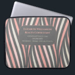 Housse Pour Ordinateur Portable Girl Pink Professional Moderne<br><div class="desc">Tendance rose,  blanc et gris look pour le professionnel. Ajoutez votre nom,  titre,  nom de l'entreprise,  domaines d'expertise et coordonnées. Regardez les professionnels lors de réunions de clients,  de foires commerciales ou au bureau. Idéal aussi pour les consultants et les étudiants !</div>
