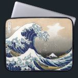 Housse Pour Ordinateur Portable Grande vague de Hokusai outre de tsunami de<br><div class="desc">Grande vague de Hokusai outre de Kanagawa peignant tsunami de l'eau de vague d'artiste de Hokusai Katsushika le grand d'ère japonaise d'Edo</div>