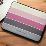 Housse Pour Ordinateur Portable Grilles minimalistes personnalisées<br><div class="desc">Personnalisez ce design avec votre nom,  monogramme ou texte de votre choix.</div>