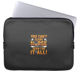 Housse Pour Ordinateur Portable Infirmière d'Halloween a tout vu Design_1