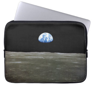 Housse Pour Ordinateur Portable La Terre de Lune dans l'espace noir