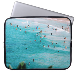 Housse Pour Ordinateur Portable Les gens qui nagent sur la plage