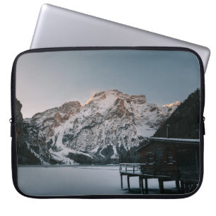 HOUSSE POUR ORDINATEUR PORTABLE MAISON DE BRUTE MONTAGNE D'OURS