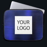 Housse Pour Ordinateur Portable Marine Blue Metallic - Logo sur mesure promotionne<br><div class="desc">Moderne Marine Bleu Faux Métallic Inoxydable Élégant Votre logo personnalisé Coque publicitaire promotionnel pour ordinateur portable ou manches promotionnelles (promo). Ce coque informatique professionnel de classe peut être customisé pour inclure votre entreprise ou logo d'entreprise.</div>