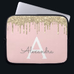 Housse Pour Ordinateur Portable Monogramme à Parties scintillant d'or rose pâle<br><div class="desc">Blush rose et or Faux Dripping moderne et élégante Parties scintillant fille et Coque de Monogramme élégant étincelant. Ce coque peut être customisé pour inclure votre nom initial et prénom.</div>