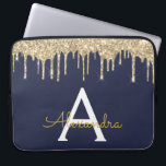 Housse Pour Ordinateur Portable Monogramme d'étincelle de Parties scintillant d'or<br><div class="desc">Navy Blue et Gold Faux Dripping Parties scintillant de fille moderne et élégante et Coque de monogramme élégant étincelant. Ce coque peut être customisé pour inclure votre nom initial et prénom.</div>