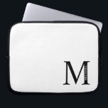 Housse Pour Ordinateur Portable Monogramme personnalisé et manches d'ordinateur po<br><div class="desc">Monogramme personnalisé et cadeaux de nom avec monogramme personnalisé et nom dans le style de police serif classique.</div>