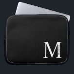 Housse Pour Ordinateur Portable Monogramme personnalisé et manches d'ordinateur po<br><div class="desc">Monogramme personnalisé et cadeaux de nom avec monogramme personnalisé et nom dans le style de police serif classique.</div>