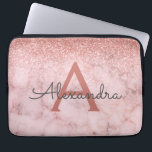 Housse Pour Ordinateur Portable Monogramme Rose en or Parties scintillant en marbr<br><div class="desc">Glam Rose Gold - Pink Ombre Faux Parties scintillant et Sparkle Marble Pierre Coque moderne et élégant Monogram. Ce coque peut être customisé pour inclure votre nom initial et prénom.</div>