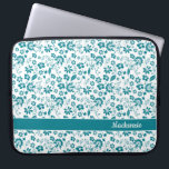 Housse Pour Ordinateur Portable Monogramme Turquoise Turquoise Fleurs tropicales<br><div class="desc">Manche Portable Turquoise Turquoise Tropical Flowers Monogram. Facile à customiser avec du texte,  des polices et des couleurs. Créé par le designer pro Zazzle BK Thompson exclusivement pour Cedar et String; veuillez nous contacter si vous avez besoin d'aide pour le design.</div>