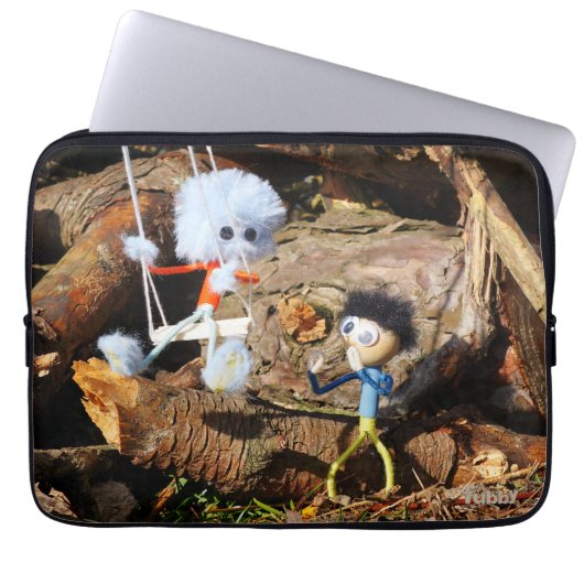 Housse Pour Ordinateur Portable Monster Fubby sur la balançoire. (Devant)
