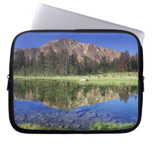 Housse Pour Ordinateur Portable Montagnes Sawtooth reflétées dans Fourth of July