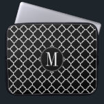 Housse Pour Ordinateur Portable Motif Quatrefoil noir et blanc Monogramme personna<br><div class="desc">Un design classique et élégant pour tous. Des couleurs et monogrammes tendance sont disponibles. Motif rétro avec une touche moderne. Les éléments sont plus faciles à customiser lorsque vous remplacez tout le texte en premier. Si votre art doit encore être ajusté, cliquez sur le bouton Personnaliser. Cela vous mènera à...</div>