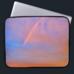 Housse Pour Ordinateur Portable Orange Blue Rainbow Sunset Photo Belle Moderne<br><div class="desc">Tapez dans la lettre monogramme de votre choix et inspirez-vous chaque fois que vous utilisez cette photo sac portable en néoprène d'un arc-en-ciel niché dans un lever de soleil bleu, rose et orange doux. Cette pochette pour ordinateur portable est disponible en trois tailles : 15", 13" et 10". Fait un...</div>