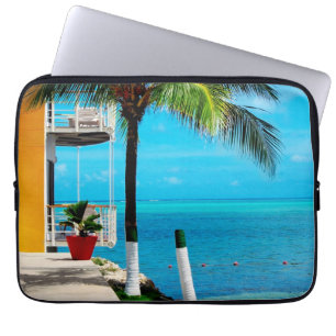 Housse Pour Ordinateur Portable Palmier à la cour d'une Chambre par la mer