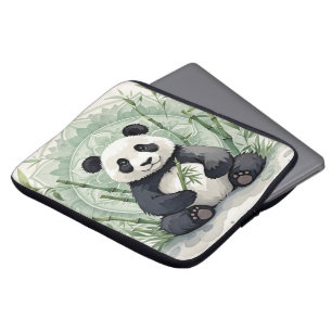 Housse Pour Ordinateur Portable Panda de Chubby assis dans une pose de lotus