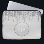 Housse Pour Ordinateur Portable Parties scintillant de goutte d'argent monogrammé<br><div class="desc">Parties scintillant à goutte argent Girly et Coque d'ordinateur portable monogramme élégant étincelant. Ce coque monogrammé peut être customisé pour inclure votre nom initial et prénom.</div>