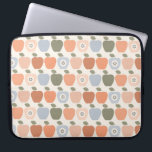 Housse Pour Ordinateur Portable Pommes automnales<br><div class="desc">Un design de pomme mignon dans les couleurs d'automne non traditionnelles. Inspiré par un design moderne du milieu du siècle,  ce motif présente des illustrations de pommes stylisées avec des détails à motifs. Idéal pour la chute et la décoration et la décoration d'action de grâce.</div>