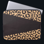 Housse Pour Ordinateur Portable Poster de animal Leopard d'or noir moderne<br><div class="desc">Cette motif moderne et branchée conviendra parfaitement à la fashionista contemporaine. Il est doté d'un motif de poster de animal léopard de couleur noir et or dessiné à la main et d'une géométrie noire simple. C'est girly, unique, et à la mode ! ***REMARQUE IMPORTANTE DE CONCEPTION : Pour toute demande...</div>