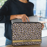 Housse Pour Ordinateur Portable Poster de animal moderne<br><div class="desc">La pochette d'ordinateur portable Modern Poster de animal allie design élégant et élégance personnalisée. Doté d'un arrière - plan poster de animal découpé dans un espace rectangulaire à des fins de personnalisation, ce coque est agrémenté d'une brise luxueuse mais sauvage et d'espace pour votre nom, ce qui en fait le...</div>