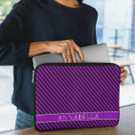 Housse Pour Ordinateur Portable Rayures violettes modernes<br><div class="desc">Ajoutez une touche élégante et élégante à votre technologie grâce à ce Manche Ordinateur Portable Modern Purple Stripes. Doté d'une conception contemporaine de rayures violettes audacieuses et subtiles, ce manchon dégage élégance et sophistication, ce qui en fait l'accessoire parfait pour le travail, l'école ou le voyage. Fabriqué en néoprène léger...</div>