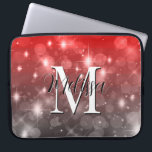 Housse Pour Ordinateur Portable Red & Grey Bokeh Moderne Monogramme Étincelle<br><div class="desc">Cette manche d'ordinateur portable a un arrière - plan de bokeh rouge et gris brillant. Simple et contemporain. Complétez-le avec un monogramme et un nom personnalisés. Créé par Simply Farmhouse Press.</div>