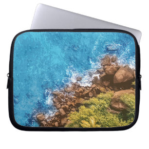 Housse Pour Ordinateur Portable Rochers dans la mer, vue au-dessus 1