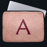 Housse Pour Ordinateur Portable Rose Rose Or Bourgogne Parties scintillant étincel<br><div class="desc">Parties scintillant Blush Pink et Rose Gold Burgundy Faux et Coque Monogramme Élégant. Ce coque peut être customisé pour inclure votre nom initial et prénom.</div>