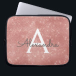Housse Pour Ordinateur Portable Rose Rose Or Étincelle Moderne Monogramme Nom<br><div class="desc">Pink Rose Gold Sparkle Moderne Monogramme Nom Sleeve. Cette manche peut être customisée pour inclure votre nom initial et prénom.</div>