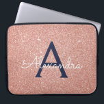 Housse Pour Ordinateur Portable Rose Rose Rose Gold Marine Parties scintillant ble<br><div class="desc">Parties scintillant Blush Rose et Rose Gold Navy Blue Faux et Coque Monogramme Élégant. Ce coque peut être customisé pour inclure votre nom initial et prénom.</div>