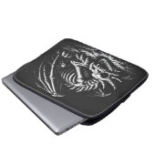 Housse Pour Ordinateur Portable Squelette de dragon — par BurnsInHell (Devant bas)