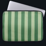 Housse Pour Ordinateur Portable Striped vert vertical<br><div class="desc">Bandes verticales - motif rayé vert et sauge.</div>