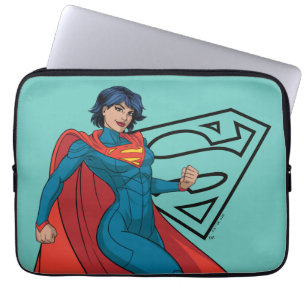 Housse Pour Ordinateur Portable Supergirl Hovering en costume bleu