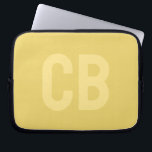 Housse Pour Ordinateur Portable Trend Color Soft Yellow Lapon Sleeve<br><div class="desc">Voici la couleur printanière tendance : Jaune doux. Manche portable moderne et élégant avec monogramme personnalisable dans une police minimaliste. Son design simple et épuré dans une couleur solide offre un charme intemporel et classique. Découvrez nos couleurs printanières tendance pour plus de produits dans la même couleur ou découvrez d'autres...</div>