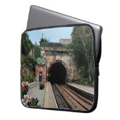Housse Pour Ordinateur Portable tunnel de Knaresborough (devant gauche)