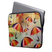 HOUSSE POUR ORDINATEUR PORTABLE UMBRELLA PATTERNS IN A CAPTIVATING COLLAGE (devant gauche)