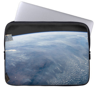 Housse Pour Ordinateur Portable Une Bombe De Fumée Sur L'Afrique Tropicale Du Sud.