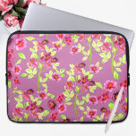 Housse Pour Ordinateur Portable Vintage Fleurs de Jardin Rose Vert<br><div class="desc">Vintage Country Garden Flowers Pink Green manche pour ordinateur portable.</div>