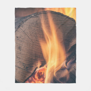 Hout in brand fleece deken