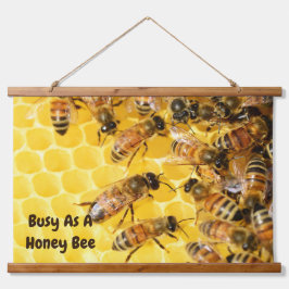 Hout toped wandtapijt bezig als honingbij hangend wandkleed