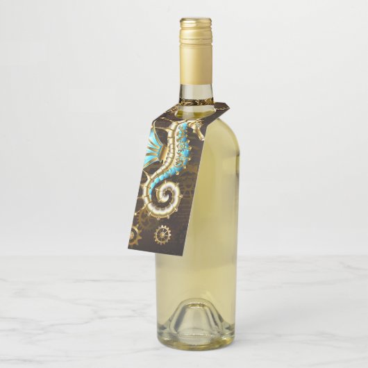 Houten achtergrond met mechanisch zeepaardje flessenhanger (Schuin)