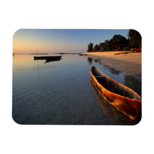 Houten boten op Tondooni Beach Magneet